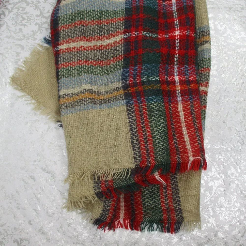 MODCLOTH Red Square Scarf - Picture 3 of 11